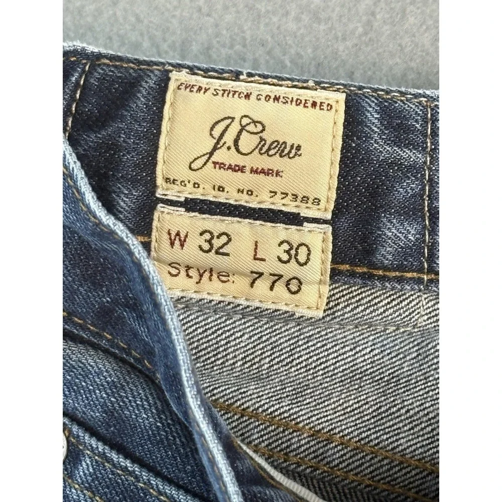 J.Crew 770 Jeans Mens 32x30 Med Wash Blue Slim Straight Kaihara Distressed Denim